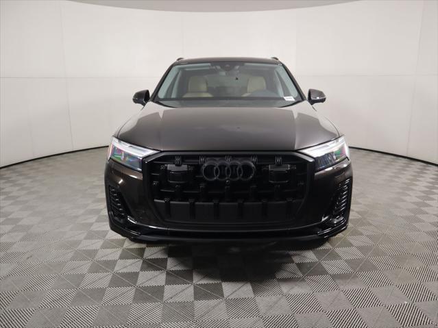 new 2025 Audi Q7 car, priced at $75,070