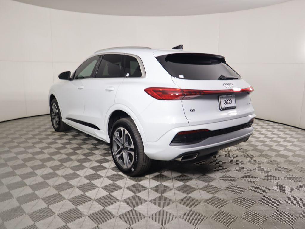 new 2025 Audi Q5 car, priced at $59,300