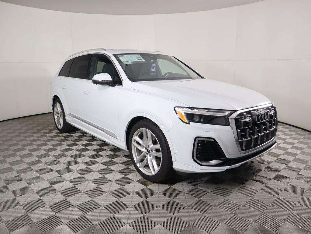 new 2025 Audi Q7 car, priced at $76,170
