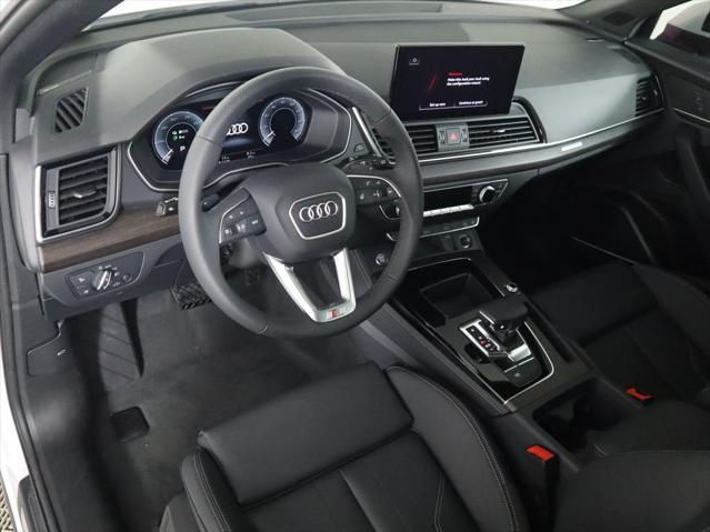 new 2025 Audi Q5 car, priced at $69,385