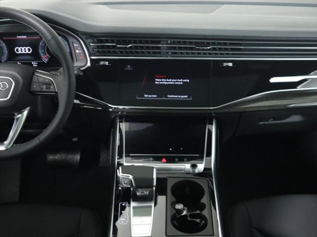 new 2025 Audi Q7 car, priced at $77,360