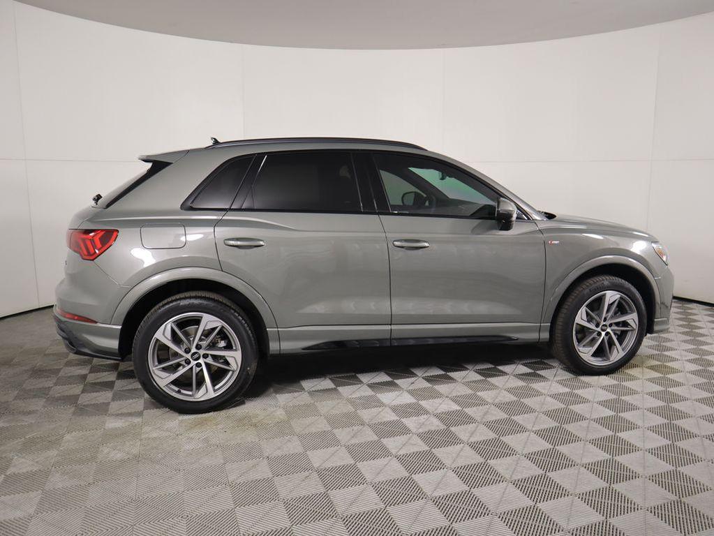 new 2025 Audi Q3 car, priced at $43,925