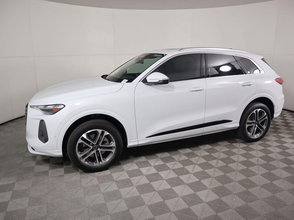 new 2025 Audi Q5 car, priced at $58,600