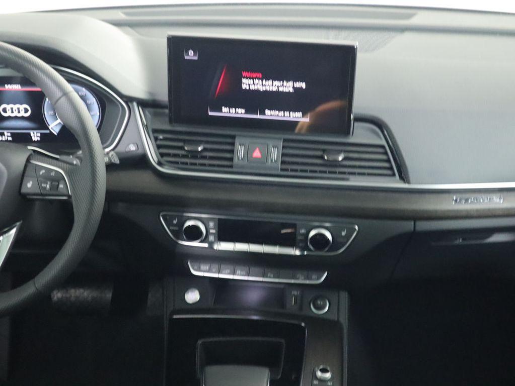 new 2025 Audi Q5 car, priced at $69,385