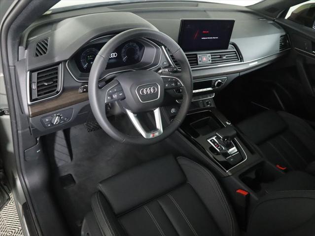 new 2025 Audi Q5 car, priced at $70,335