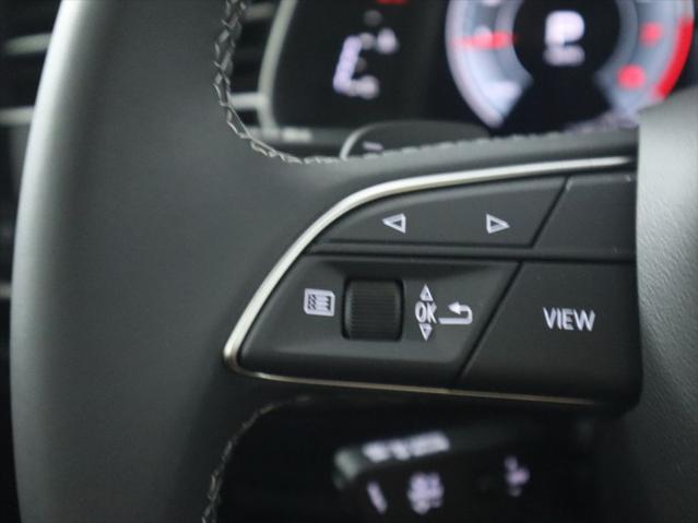new 2025 Audi Q7 car, priced at $66,920
