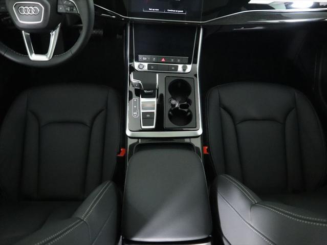 new 2025 Audi Q7 car, priced at $66,920