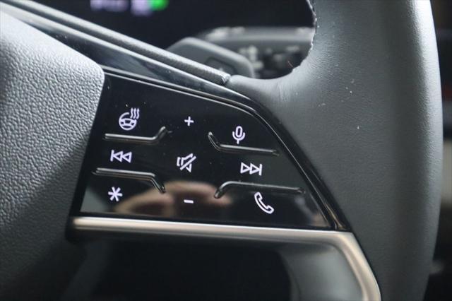 new 2025 Audi Q6 e-tron car, priced at $72,785