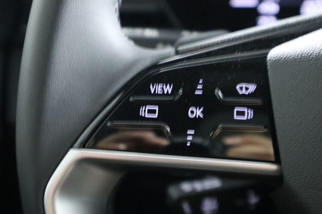 new 2025 Audi Q6 e-tron car, priced at $75,175