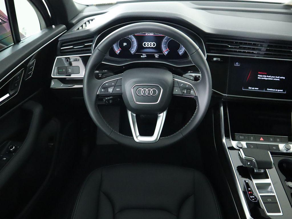 used 2025 Audi Q7 car, priced at $50,992