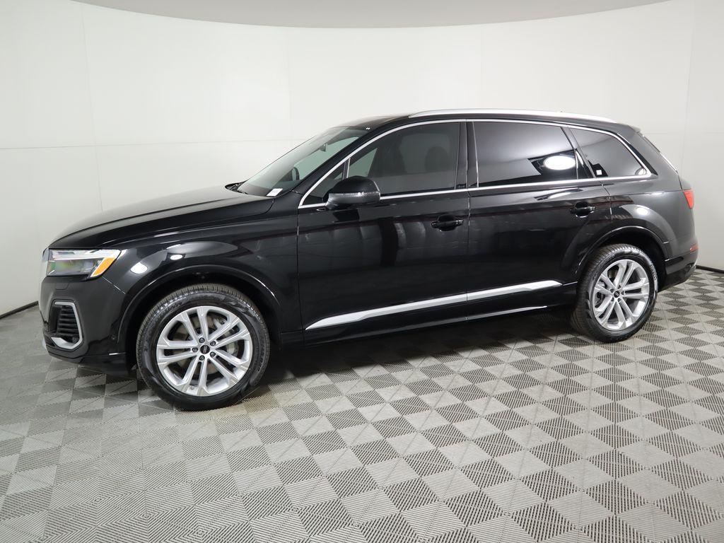 used 2025 Audi Q7 car, priced at $50,992