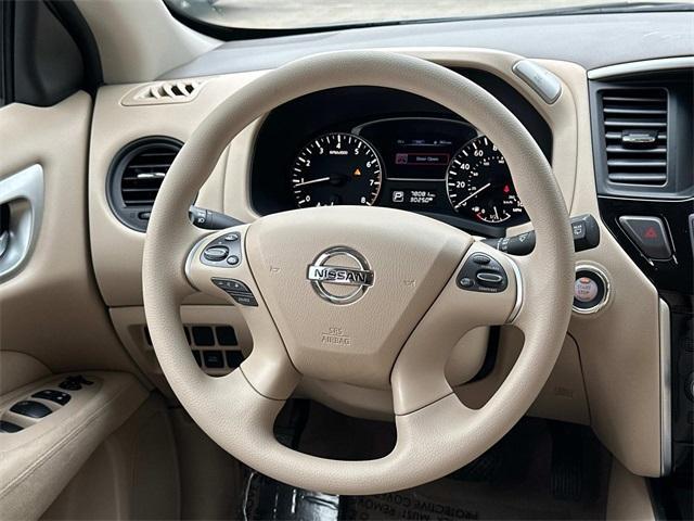 used 2015 Nissan Pathfinder car, priced at $11,997