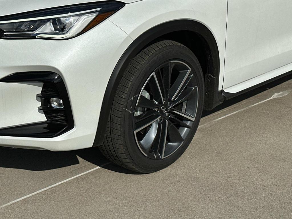new 2025 INFINITI QX55 car, priced at $46,890