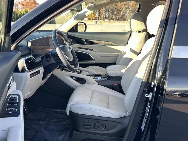 used 2024 Kia Telluride car, priced at $39,750