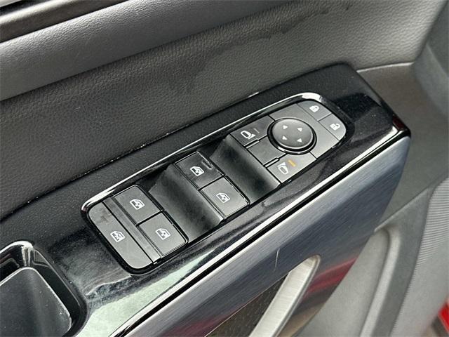 used 2022 Nissan Pathfinder car, priced at $27,178