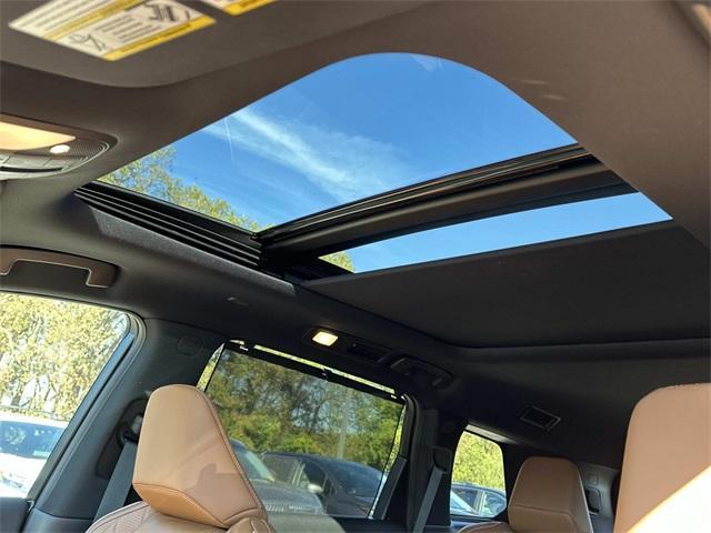 used 2025 INFINITI QX60 car, priced at $55,600