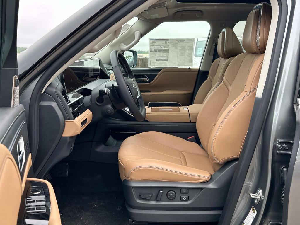 new 2025 INFINITI QX80 car, priced at $90,928