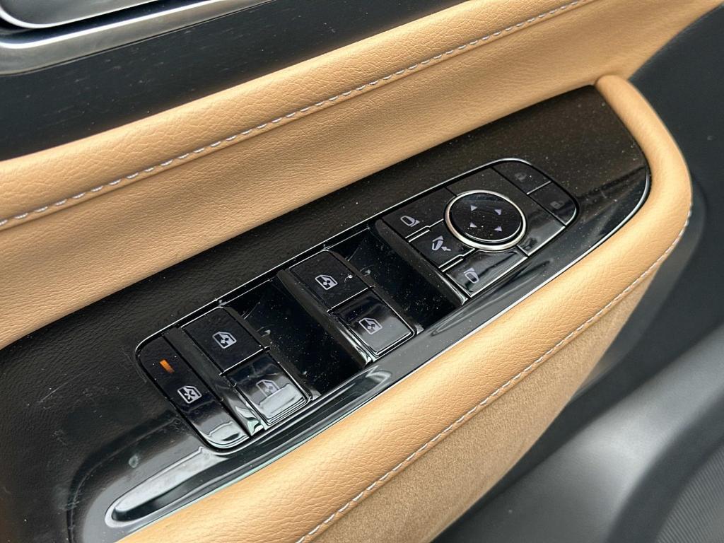 new 2025 INFINITI QX80 car, priced at $90,928