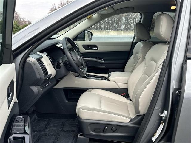 used 2022 Nissan Pathfinder car, priced at $31,500