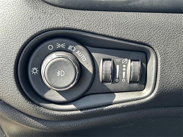 used 2020 Jeep Renegade car, priced at $15,455