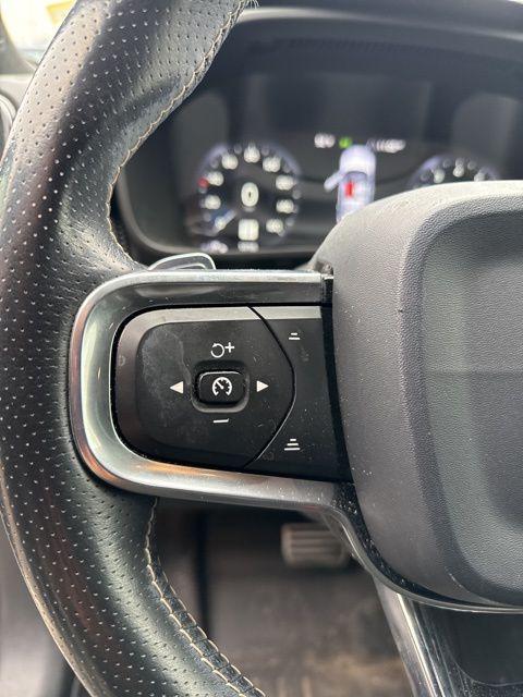 used 2019 Volvo XC40 car, priced at $23,500