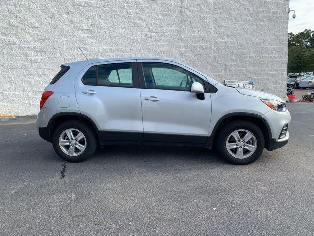 used 2022 Chevrolet Trax car, priced at $18,988