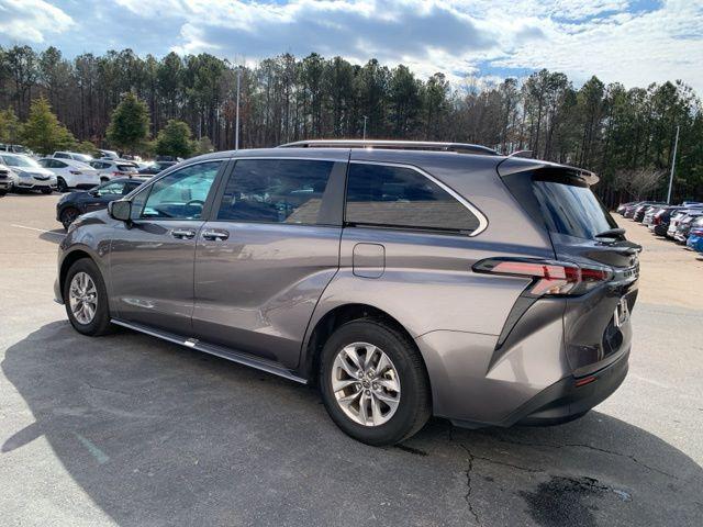 used 2023 Toyota Sienna car, priced at $44,990