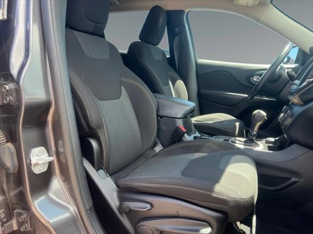 used 2016 Jeep Cherokee car, priced at $12,950