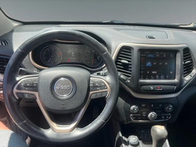 used 2016 Jeep Cherokee car, priced at $12,950