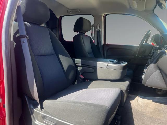 used 2010 Chevrolet Avalanche car, priced at $10,950