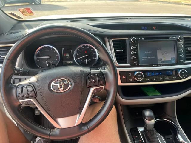 used 2019 Toyota Highlander car, priced at $25,950