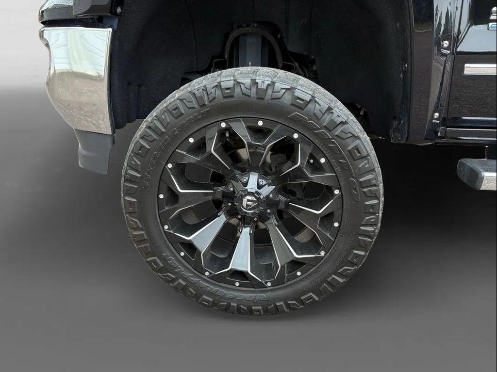 used 2018 GMC Sierra 1500 car, priced at $33,821