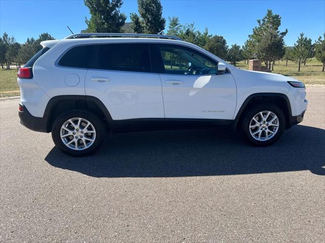 used 2015 Jeep Cherokee car, priced at $10,500