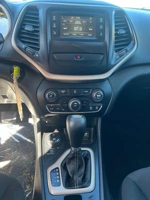 used 2015 Jeep Cherokee car, priced at $10,500