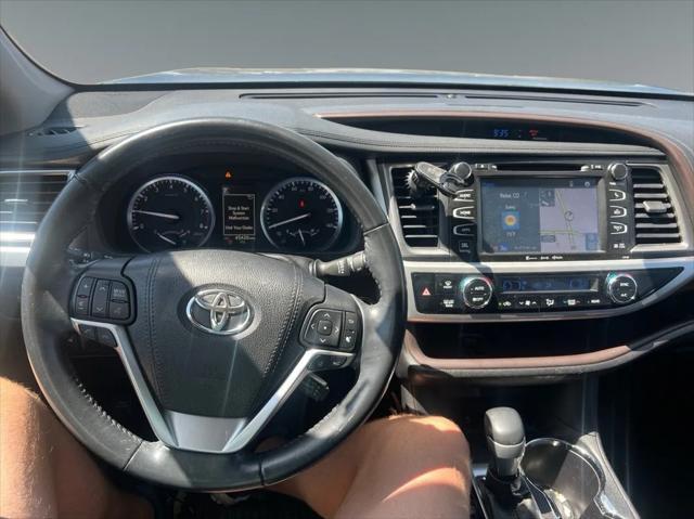 used 2017 Toyota Highlander car, priced at $28,950