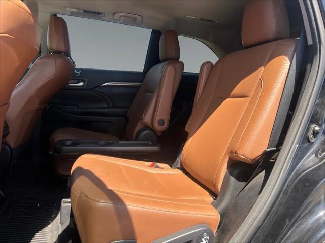 used 2017 Toyota Highlander car, priced at $28,950
