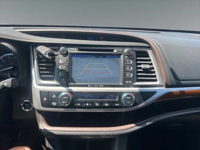 used 2017 Toyota Highlander car, priced at $28,950