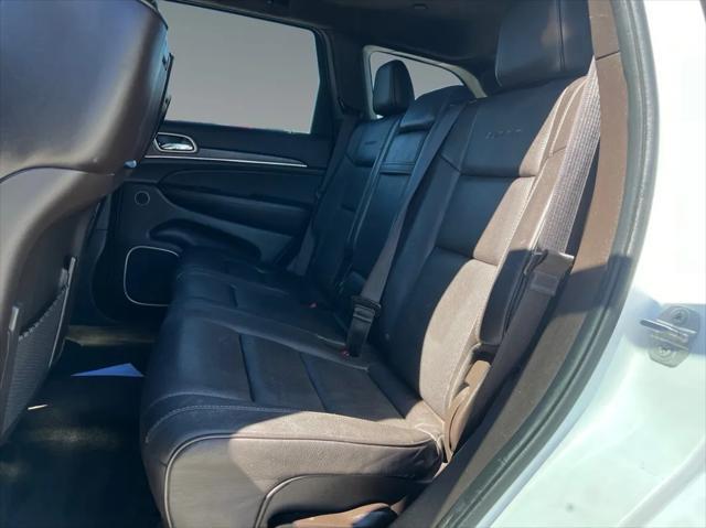 used 2015 Jeep Grand Cherokee car, priced at $15,437