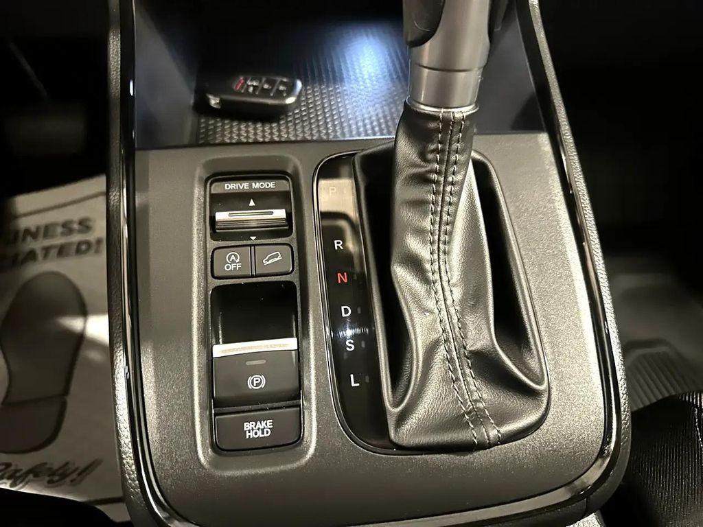 used 2025 Honda CR-V car, priced at $29,375