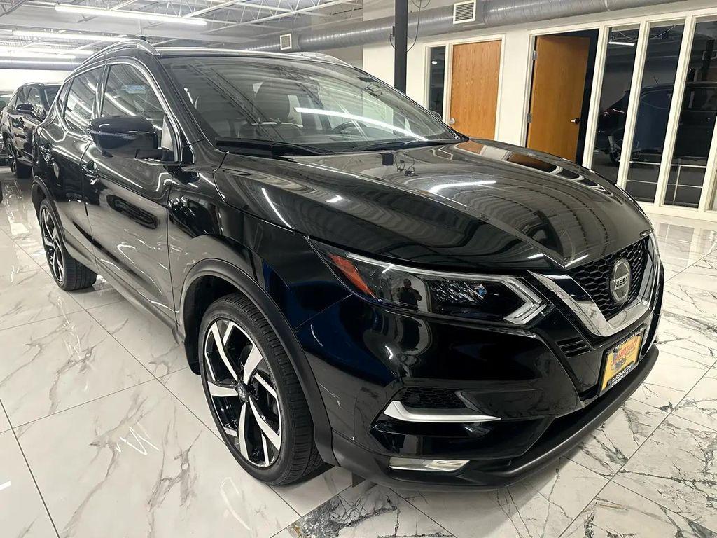 used 2020 Nissan Rogue Sport car, priced at $17,598