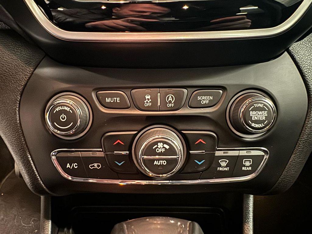 used 2019 Jeep Cherokee car, priced at $15,998