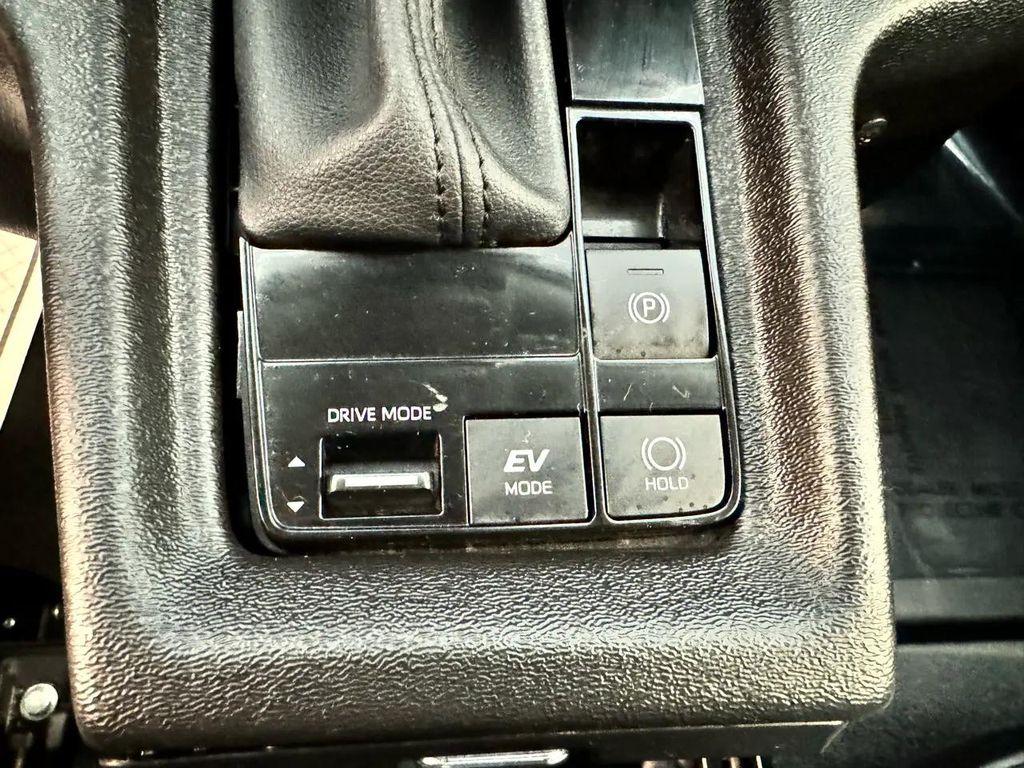used 2023 Toyota Sienna car, priced at $43,998