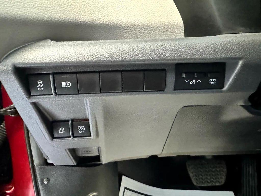 used 2023 Toyota Sienna car, priced at $43,998