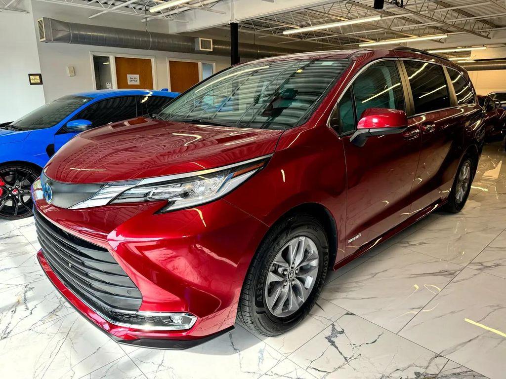 used 2021 Toyota Sienna car, priced at $30,757