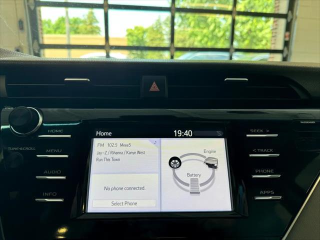 used 2018 Toyota Camry Hybrid car, priced at $17,998
