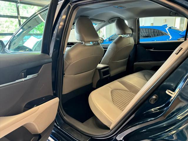 used 2018 Toyota Camry Hybrid car, priced at $17,998