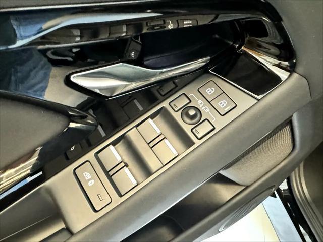 used 2024 Land Rover Range Rover Evoque car, priced at $38,998
