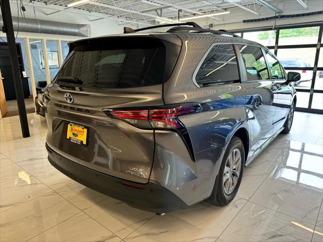 used 2022 Toyota Sienna car, priced at $32,998