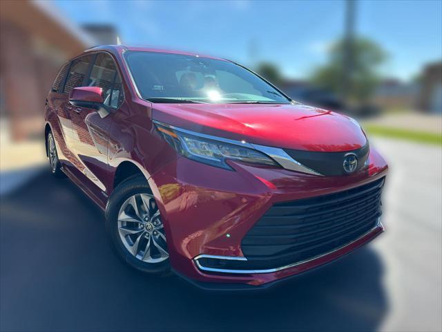 used 2021 Toyota Sienna car, priced at $30,998