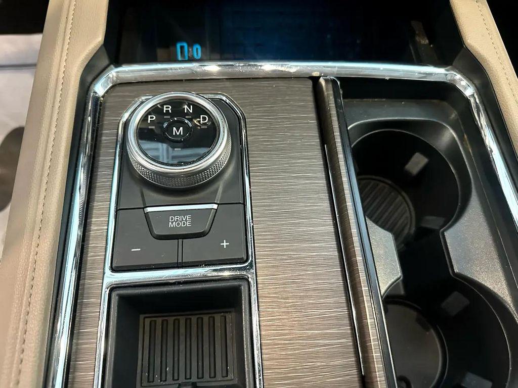 used 2024 Ford Expedition car, priced at $42,000